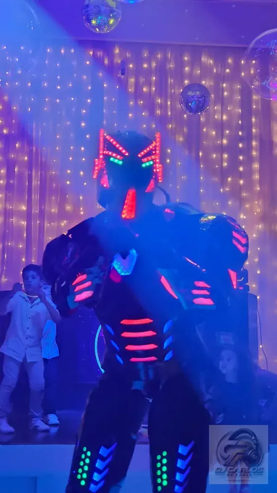 Robô de LED vale a pena no seu evento? Veja quando faz mais sentido